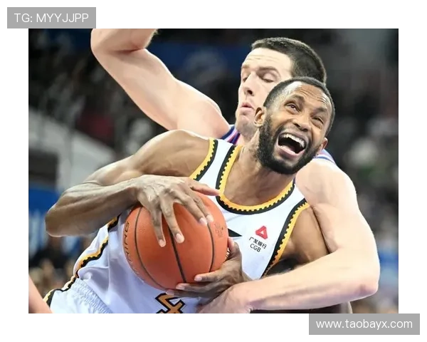 前辽宁三冠外援弗格正式加盟上海队开启新篇章