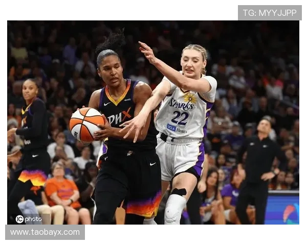 艾莉莎托马斯季后赛助攻数突破391次成为WNBA历史助攻王